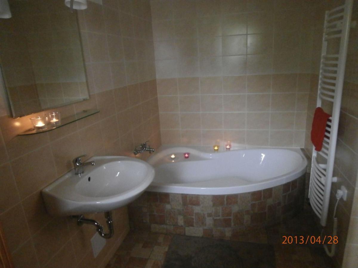 Charming House With Beautiful Landscape Villa Frydstejn Luaran gambar